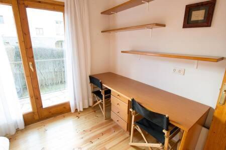 Casa Amb Jardi Alp Apartment Exterior photo